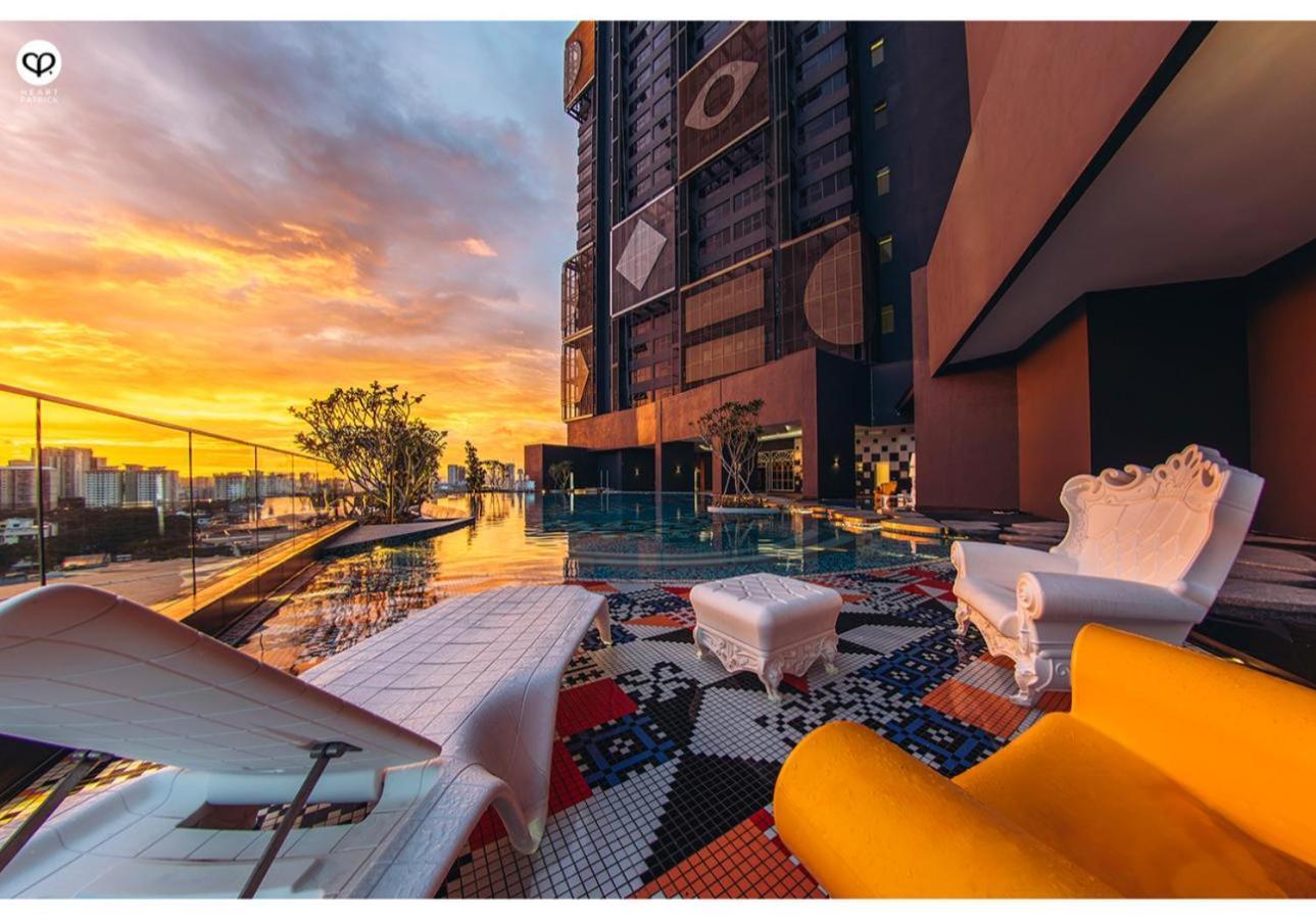 Pangsapuri Arte Cheras By Xuites-5 Pax-free Netflix-infinity Pool *